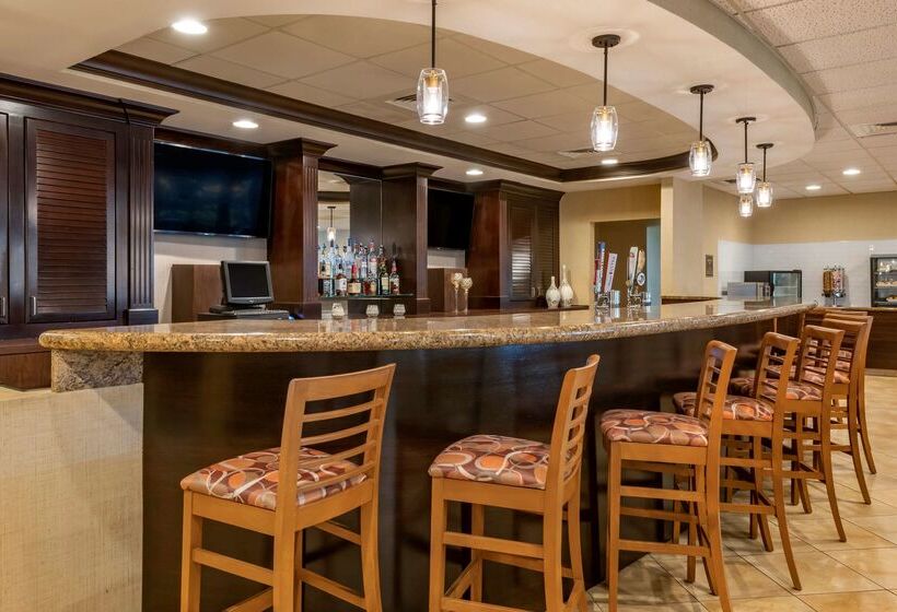 فندق Best Western Downtown Stuart