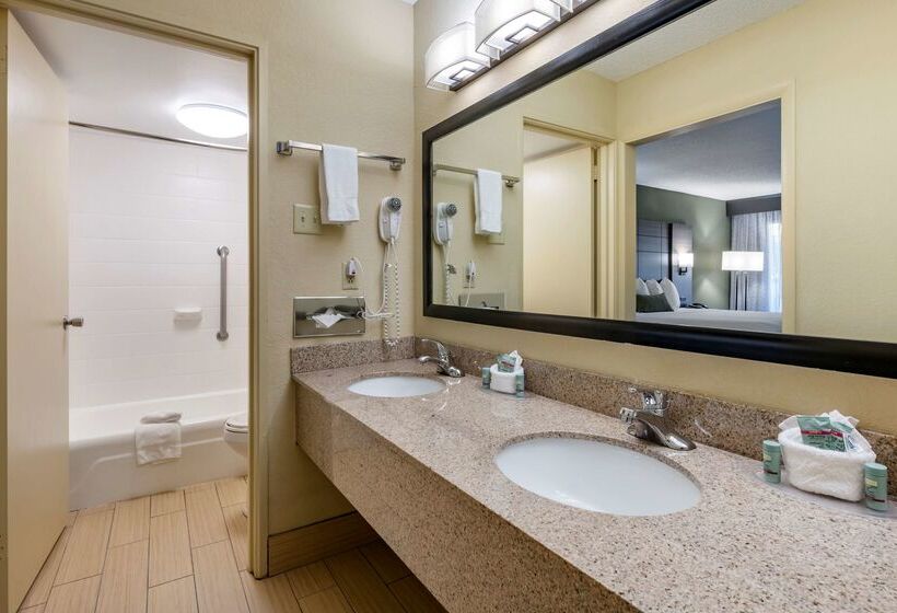 فندق Best Western Downtown Stuart