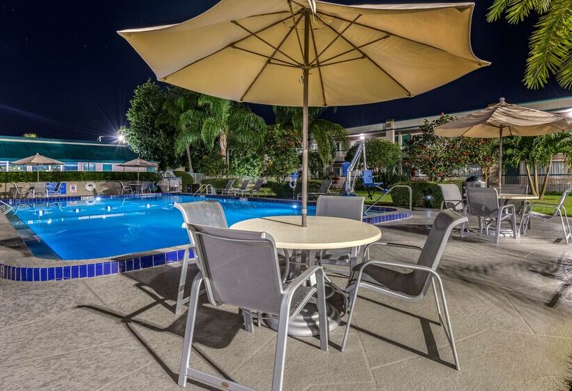 فندق Best Western Downtown Stuart