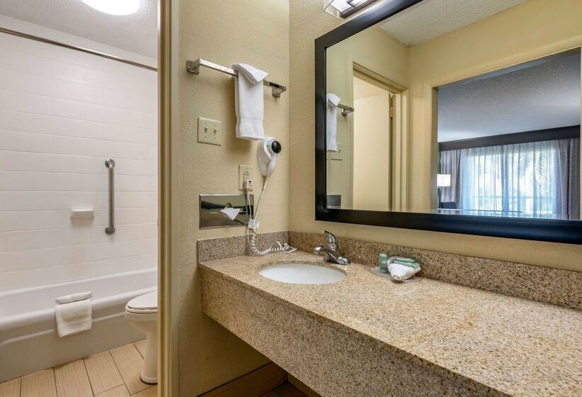 فندق Best Western Downtown Stuart