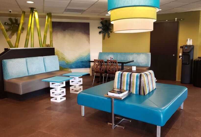 فندق Best Western Lake Okeechobee