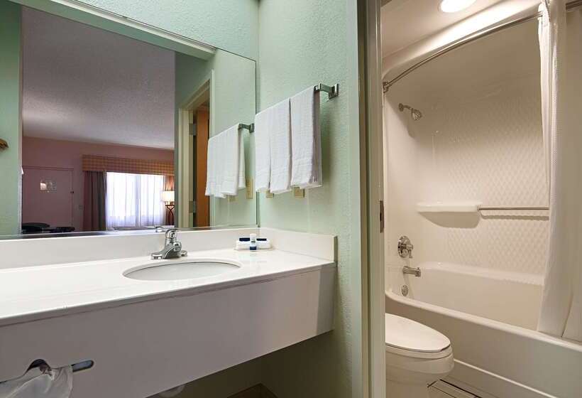 فندق Best Western Lake Okeechobee