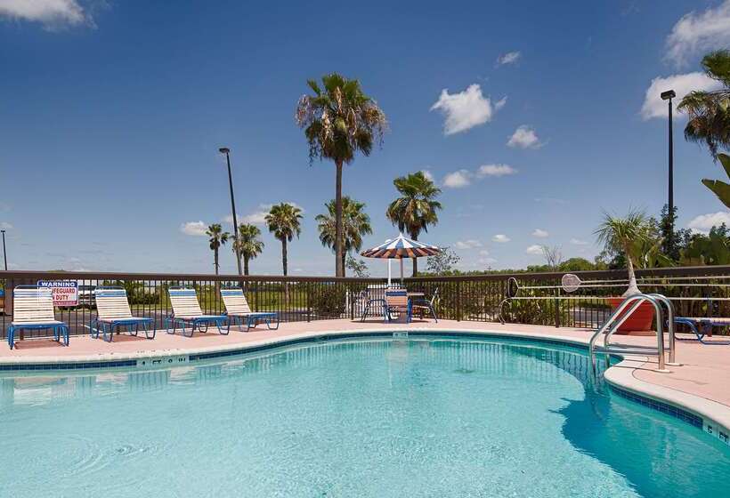 فندق Best Western Lake Okeechobee