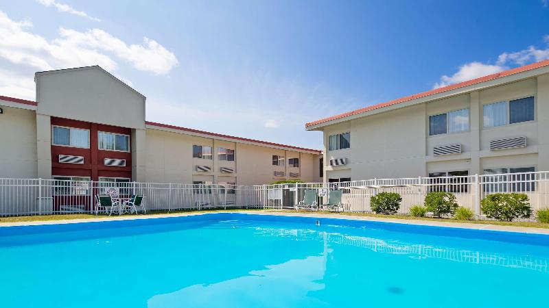 Отель Best Western Plus Augusta Civic Center Inn