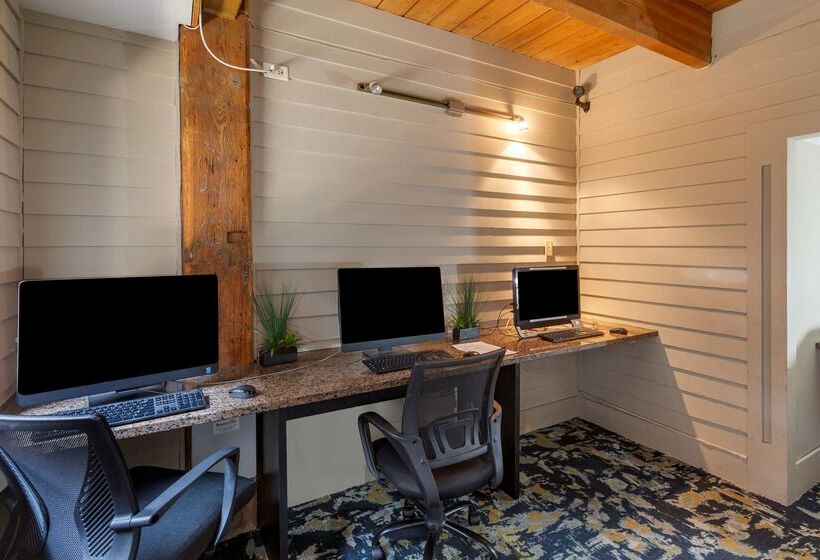 هتل Best Western Plus Como Park