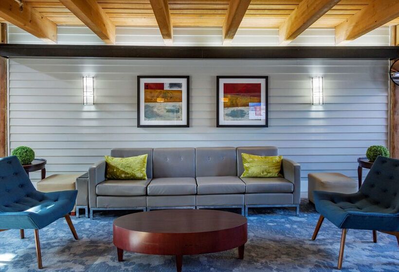 Отель Best Western Plus Como Park