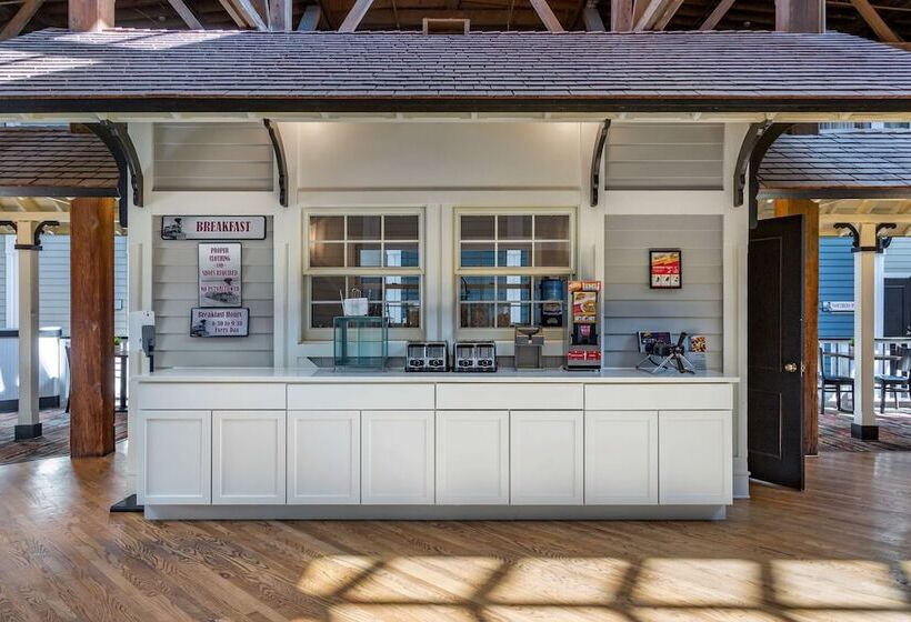 Отель Best Western Plus Como Park