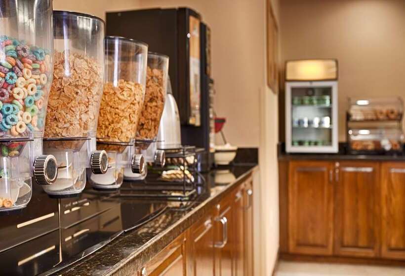 فندق Best Western Plus Edison Inn