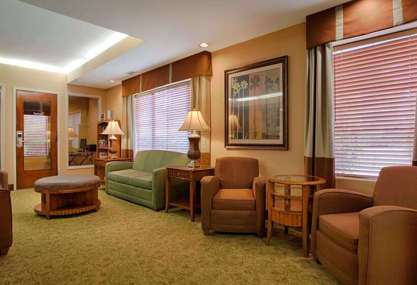 فندق Best Western Plus Edison Inn