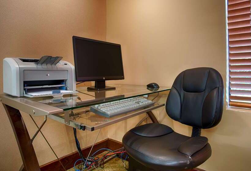 فندق Best Western Plus Edison Inn