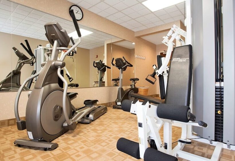 فندق Best Western Plus Edison Inn