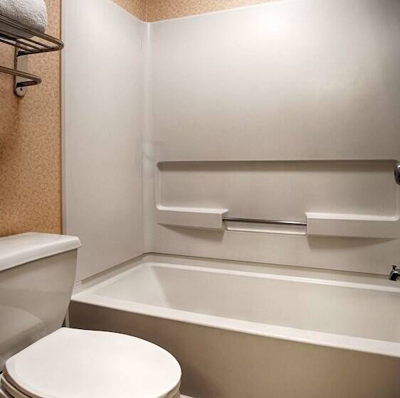 فندق Best Western Plus Edison Inn