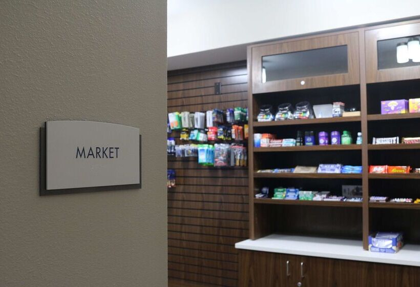 Best Western Plus Portland Airport Hotel & Suites