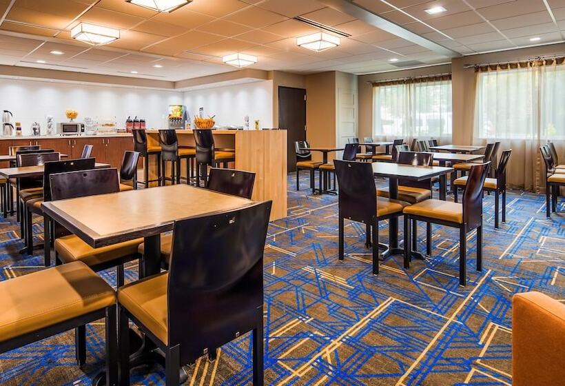 Best Western Plus Portland Airport Hotel & Suites