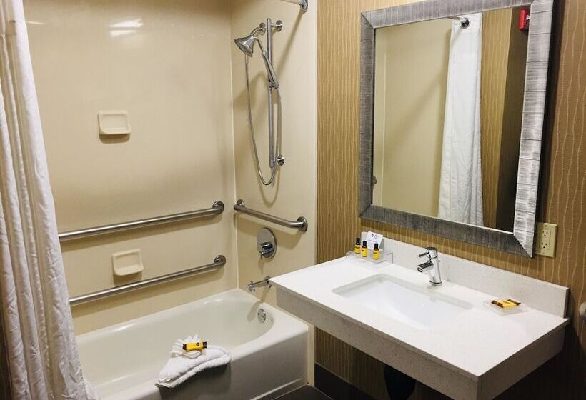 Best Western Plus Portland Airport Hotel & Suites