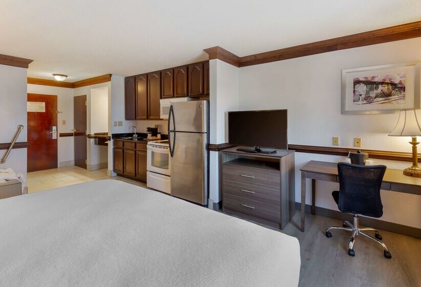 فندق Best Western Plus South Hill Inn