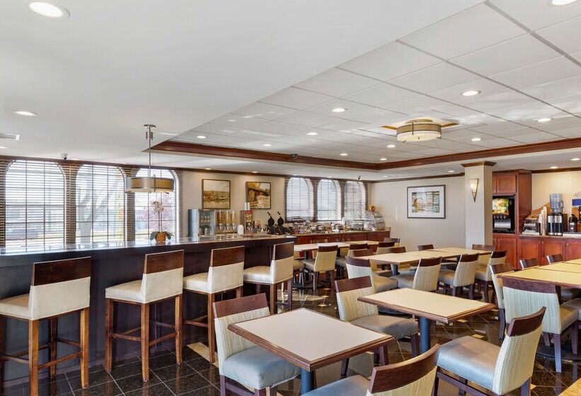 בית מלון כפרי Best Western Plus South Hill Inn