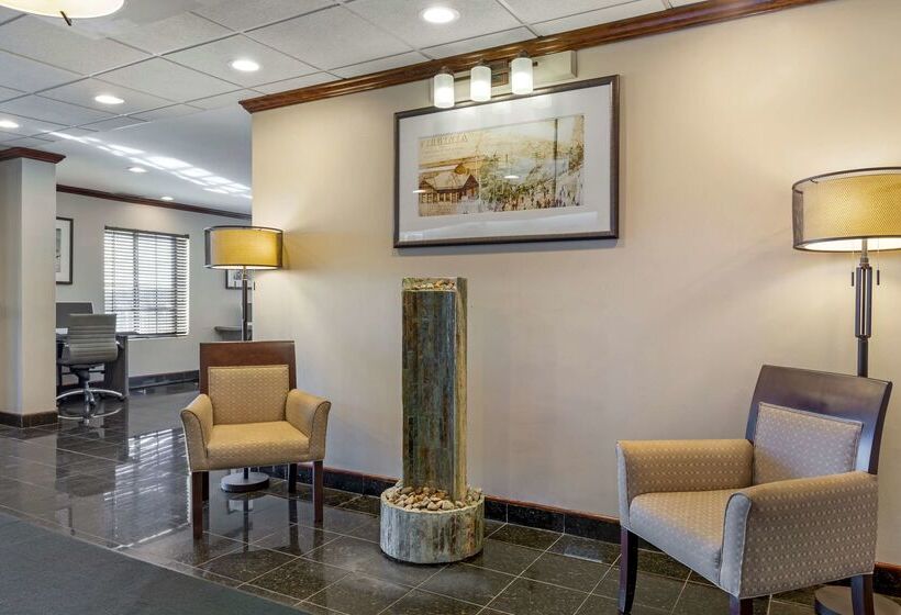 فندق Best Western Plus South Hill Inn