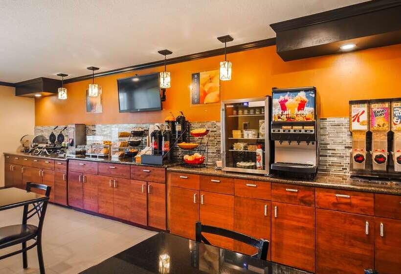 فندق Best Western Plus Twin View Inn & Suites