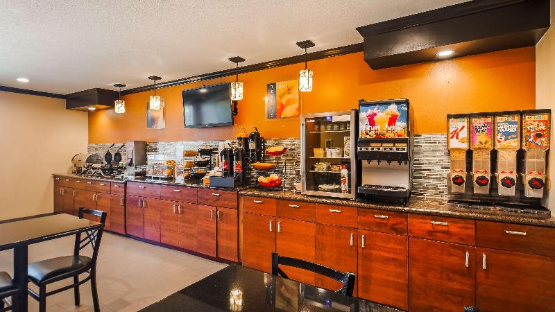 فندق Best Western Plus Twin View Inn & Suites