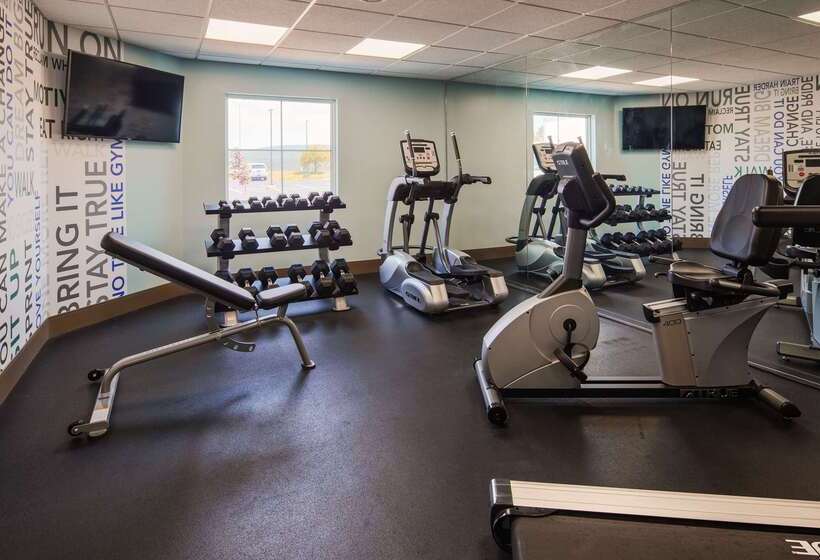 هتل Best Western Plus Wilkes Barrescranton Airport