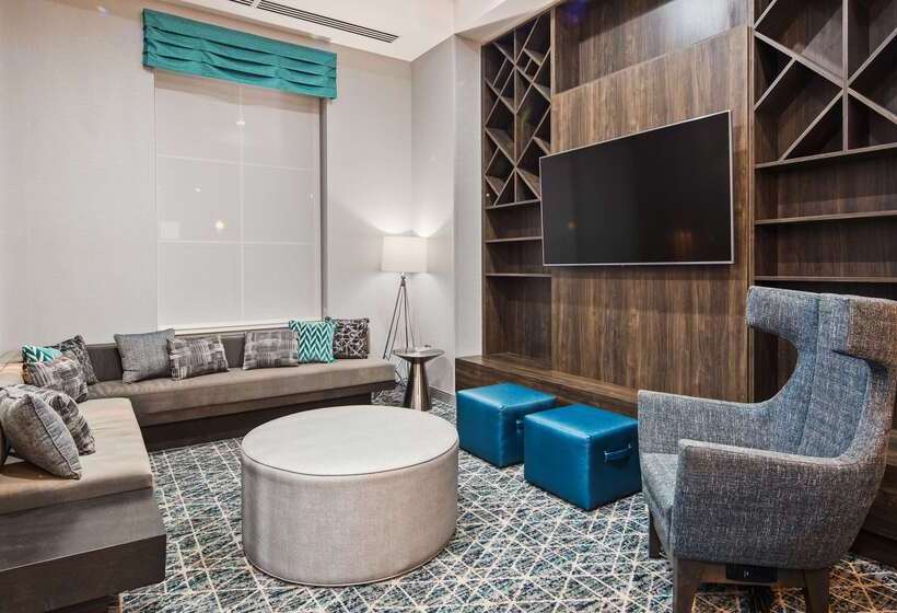 هتل Best Western Plus Wilkes Barrescranton Airport