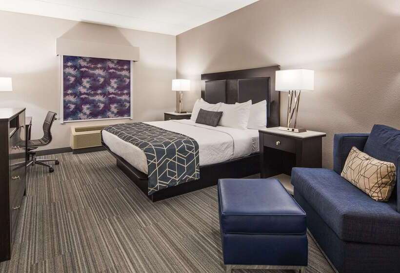 هتل Best Western Plus Wilkes Barrescranton Airport