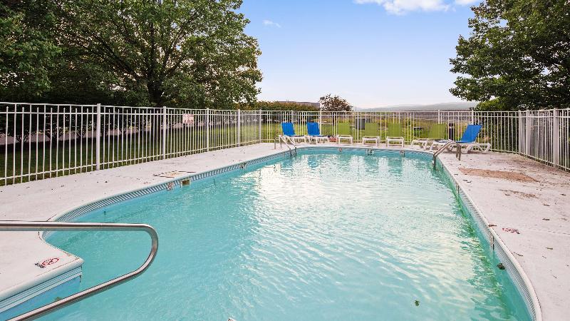 هتل Best Western Plus Wilkes Barrescranton Airport