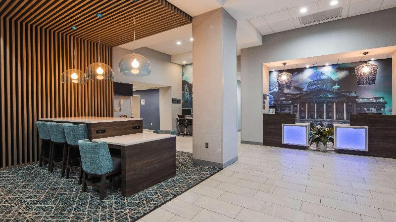 ホテル Best Western Plus Wilkes Barrescranton Airport