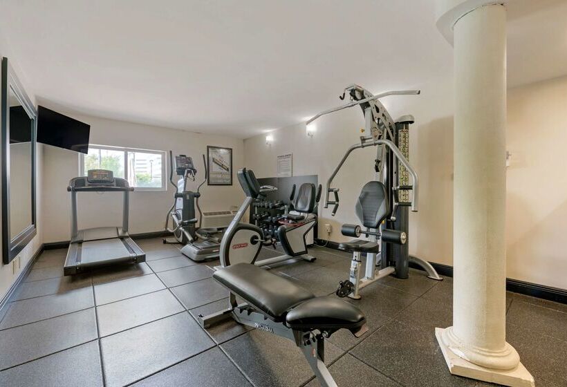 فندق Best Western Plus North Miami Bal Harbour