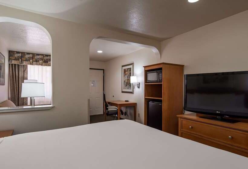 Best Western Socorro Hotel & Suites