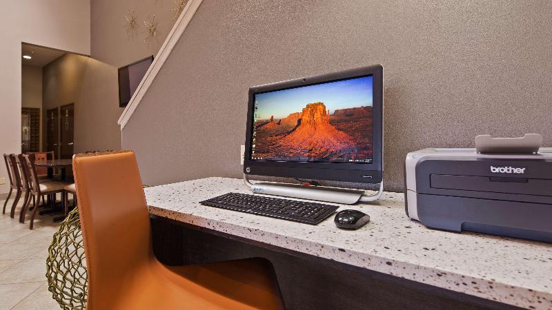 Best Western Socorro Hotel & Suites