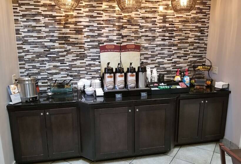 Best Western Socorro Hotel & Suites