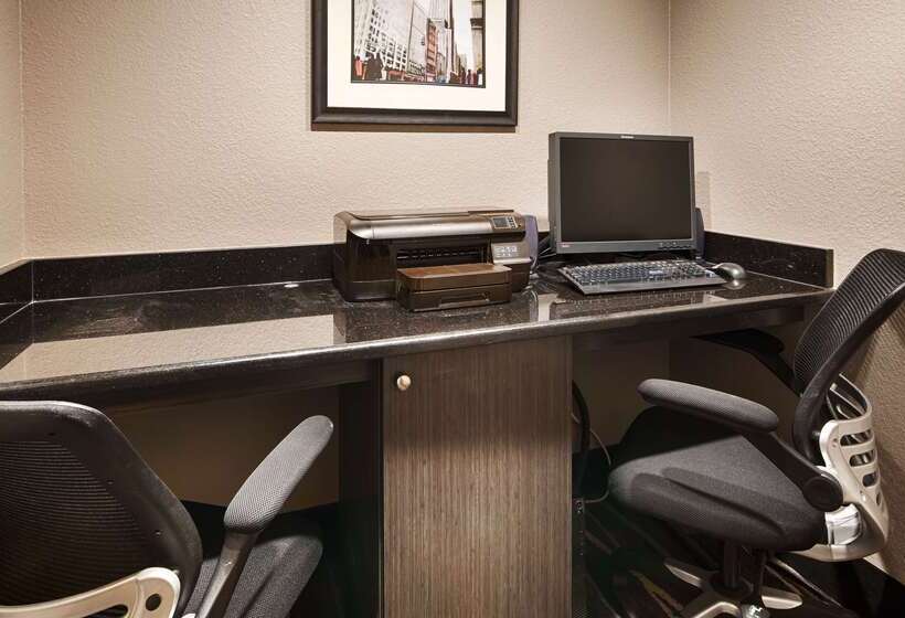 فندق Best Western Van Buren Inn