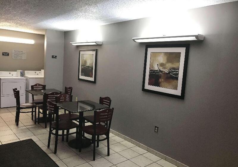 فندق Best Western Van Buren Inn