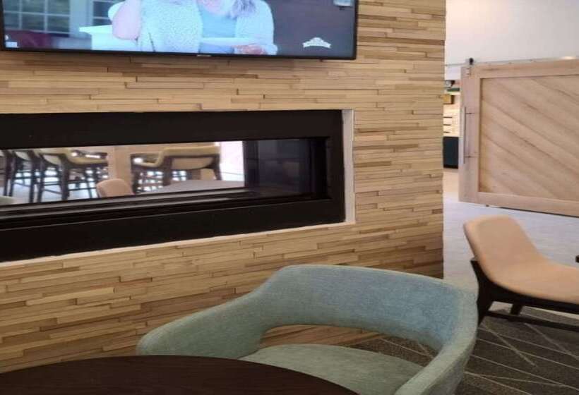 فندق Best Western Watertown