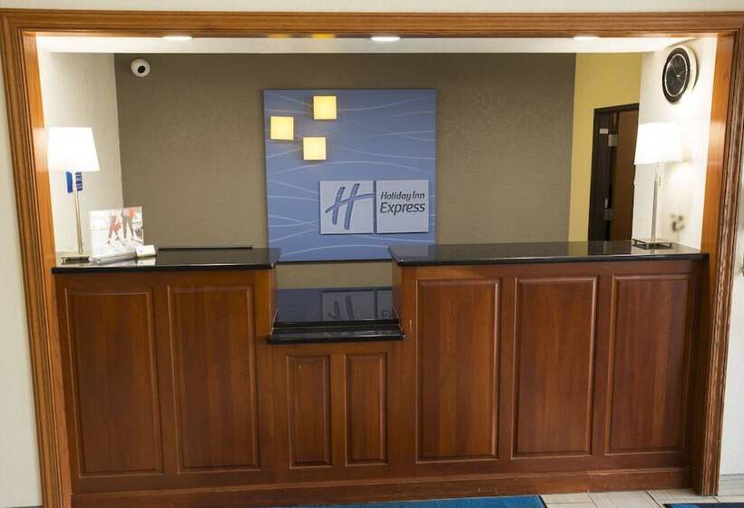 فندق Best Western Watertown