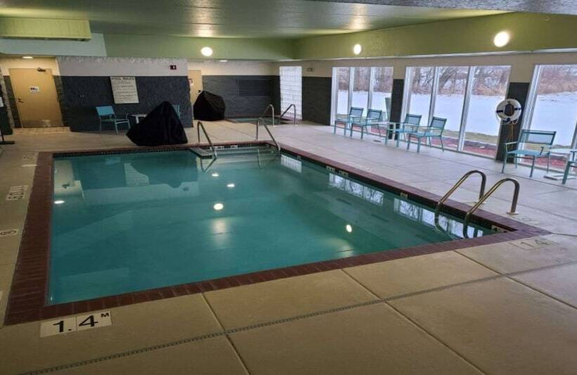 فندق Best Western Watertown