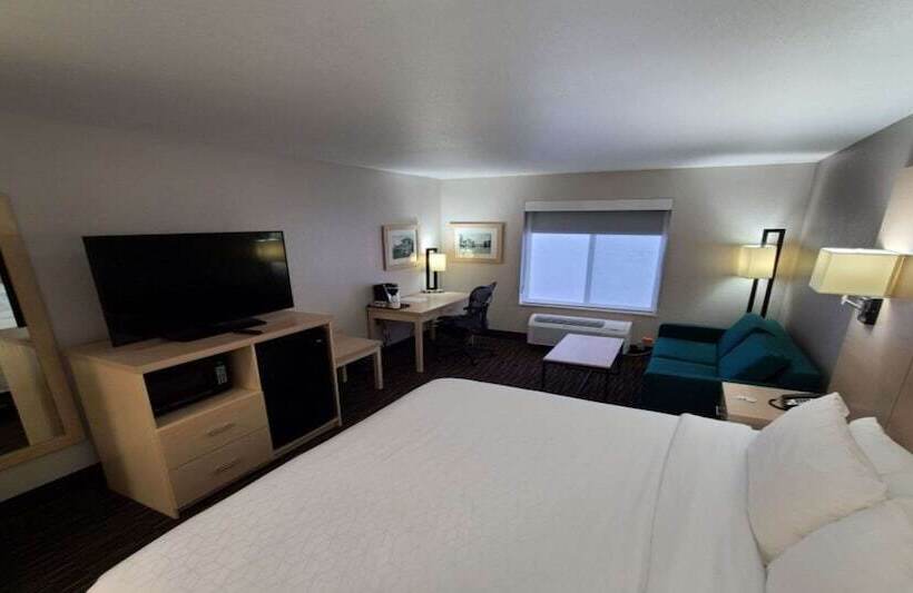 فندق Best Western Watertown