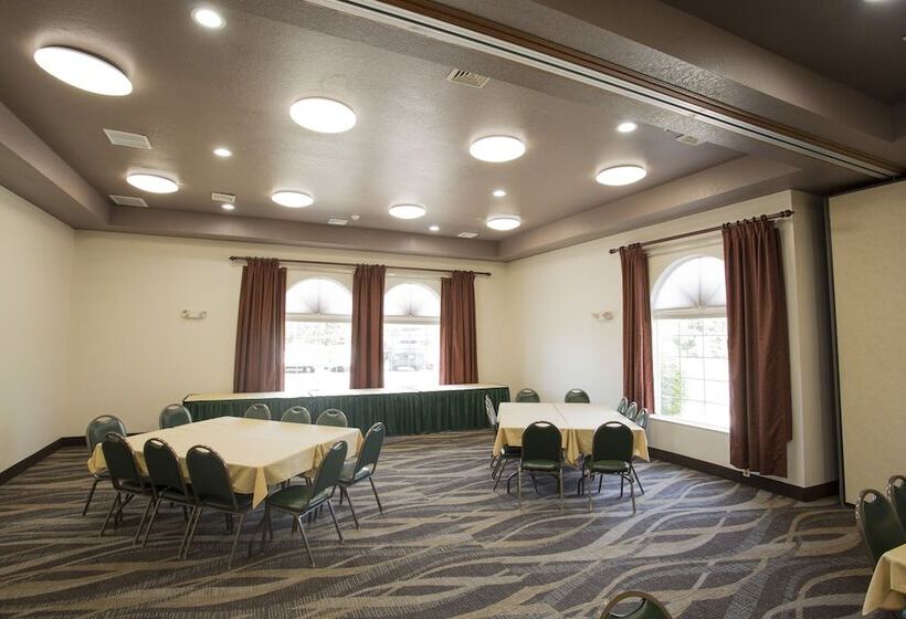 فندق Best Western Watertown