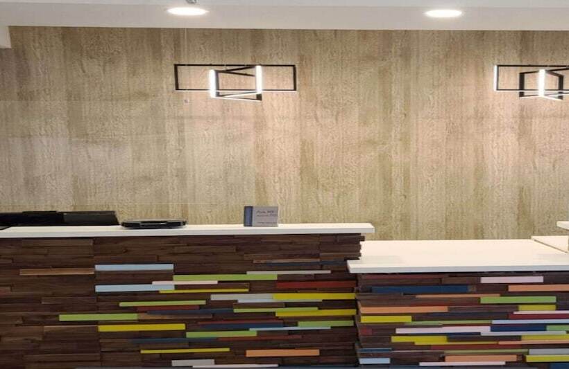 فندق Best Western Watertown