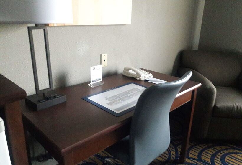 فندق Best Western Woodburn Inn