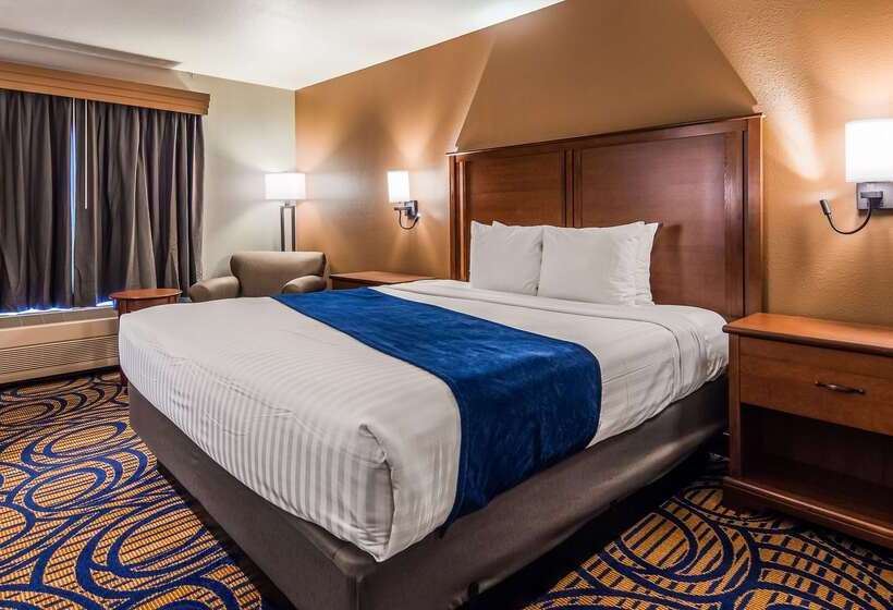 فندق Best Western Woodburn Inn