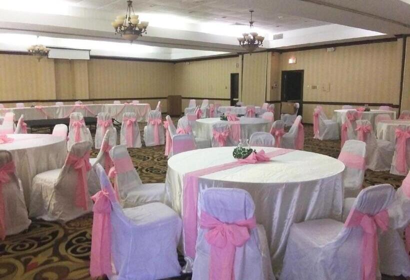 Отель Capital O Nacogdoches Hwy 59 & Sw Stallings