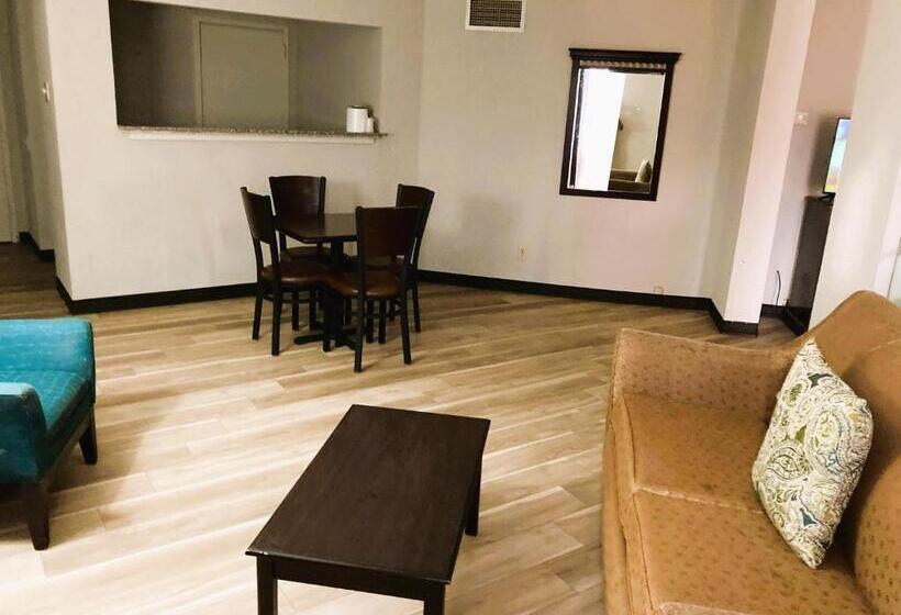 Отель Capital O Nacogdoches Hwy 59 & Sw Stallings