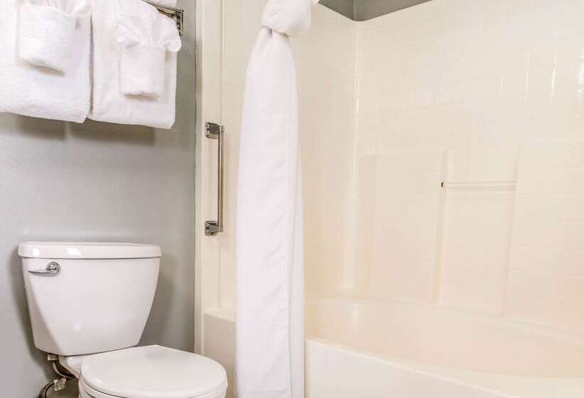 Clarion Hotel By Humboldt Bay