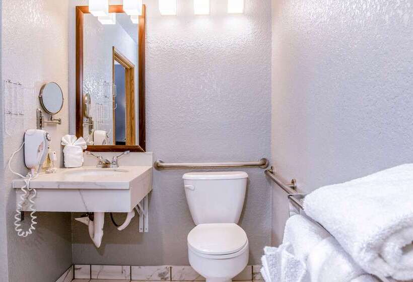 Clarion Hotel By Humboldt Bay