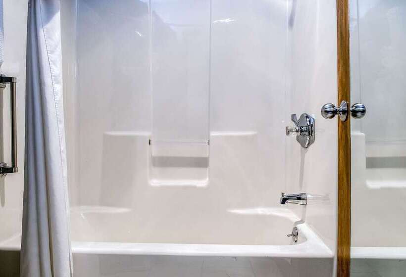 Clarion Hotel By Humboldt Bay