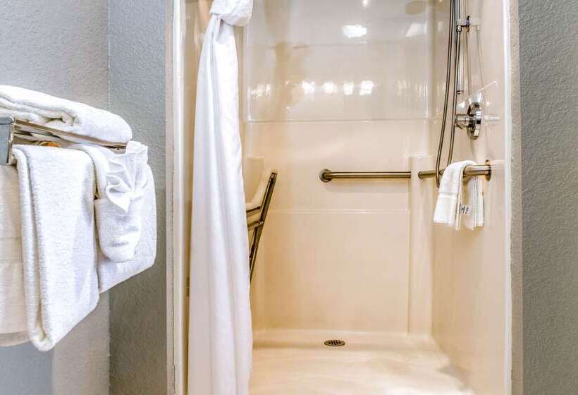 Clarion Hotel By Humboldt Bay