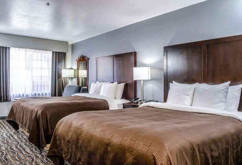 Clarion Hotel By Humboldt Bay